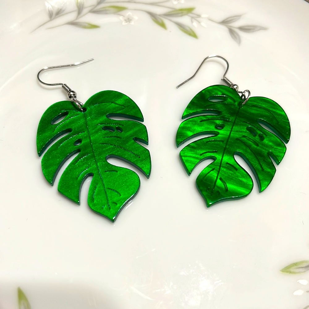 🌴 5/$25 Acrylic Large Green Palm Leaf Earrings